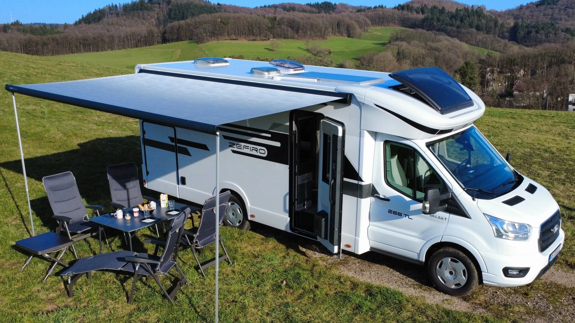 Zefiro 266 TL Wohnmobil Drohnenaufnahme